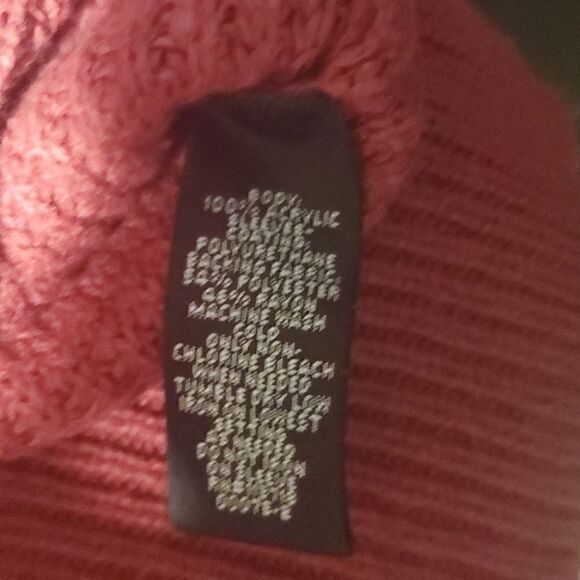 Oversized knit sweater with faux leather arms - Picture 6 of 6